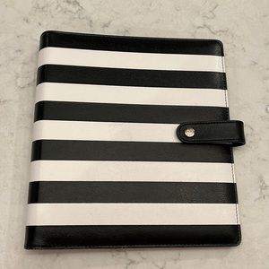 Happy Planner Classic Deluxe Cover Black and White Stripe